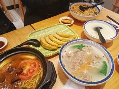 -老新隆牛肉锅贴(新街口店)