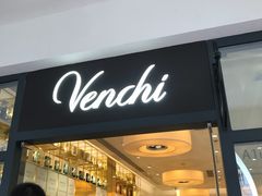 门面-VENCHI 闻绮(上海佛罗伦萨小镇店)