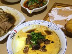 -琥珀老六龙虾(四里河店)