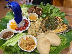 -沐毫傣泐云南菜孔雀宴•手抓饭傣味烧烤(曼听公园店)