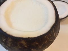 -志龙皇冠吃货椰子铺