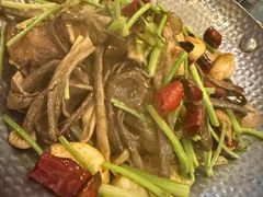 -香巴拉云南餐厅(华莱坞店)