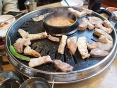 -江南猪肉商会无限续吃(弘大店)