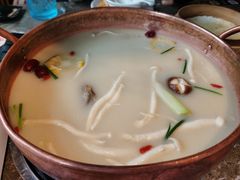 -三人行骨头王火锅(长寿店)
