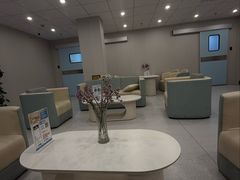 -上海大学附属上海和平眼科医院