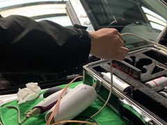 -鲨鱼皮汽车凹陷玻璃修复(静安店)