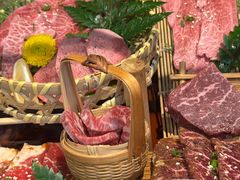 -山川小町·极番烧肉(新地假日广场店)