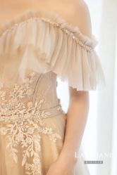 -Lady  Jane高端婚纱礼服馆