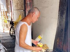 -仓桥直街臭豆腐