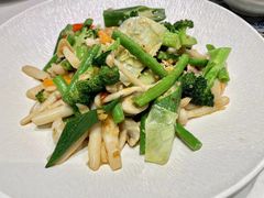 -美奈小馆·越南料理(中航城君尚购物中心店)