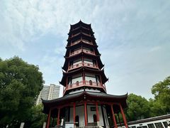 -绳金塔