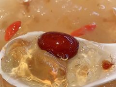 桃胶雪梨银耳羹-蓉李记成都名小吃(武汉菱角湖万达店)