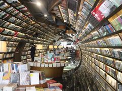 -钟书阁(珍园店)