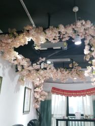 -潮店·虞妃妮轻奢美甲美睫馆