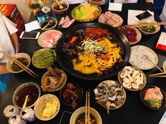 -岗上渣渣老火锅(两路口店)