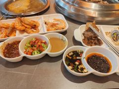 -黑金·寻焰自助百汇·烤肉·火锅(中街店)