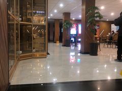 -大光明丽星VIP影城(昌里路杜比全景声店)