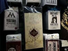 -九又四分之三站台哈利波特商店