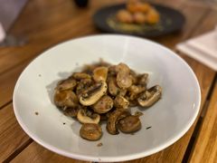 -MONICH牛排融合餐厅(和义大道购物中心店)