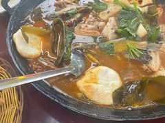 -丹水桥地锅鱼·翘嘴鲌·地方特色全鱼宴(丹江口大坝店)