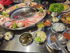 -哈哈碳都·牛肋条无限自助烤肉(宝龙店)
