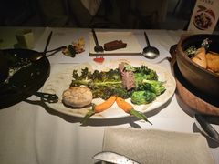 -春树下·树屋花房西餐厅(罍街AS1980店)