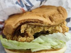 香辣鸡腿堡-华莱士·炸鸡汉堡(西中市店)