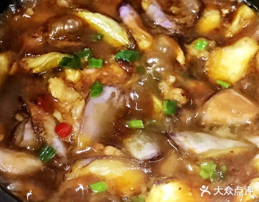 川味鱼香茄子煲，让你夏天干完两碗米饭