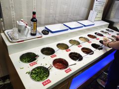 自助调料区-清真华宇开锅羊肉