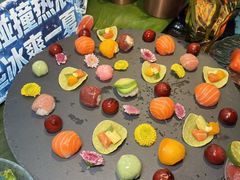 -雍容荟帝王蟹活龙虾展台自助(IFS黑金店)