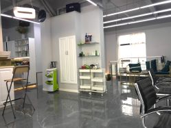 -茶发Salon·烫发染发理发