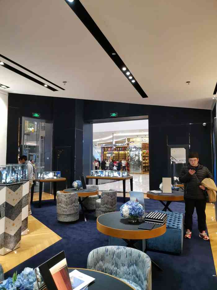 apm monaco(来福士店)-"突发奇想去买的,感觉夏天就应该戴美美的镯.