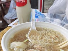 -小梁哥云吞面(黄贝岭店)