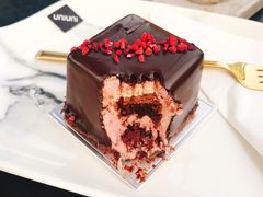 -UNI UNI(环亚凯瑟琳店)