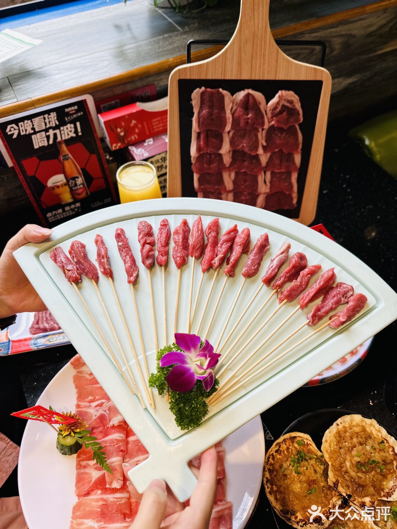 来京悦沉浸式大口吃肉肉✌️