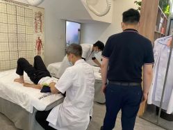 -佳医堂·小儿推拿·产后康复·脊柱养护(新华联家园店)