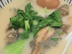 -鲜越鲜鱼粉(财富购物中心店)