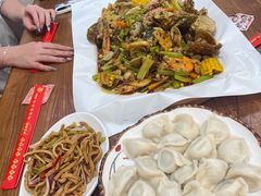-东来菜馆•手抓海鲜家常菜•海鲜锅贴(鸽子窝店)