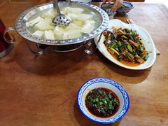 盐煎肉-石磨豆花家常菜·牦牛排土火锅