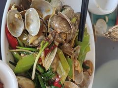 -岛中岛·海鲜大排档·万宁老字号(东澳店)