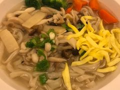 什锦菌菇面-康师傅私房牛肉面(北京南站店)