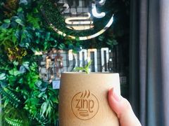 -ZING COFFEE 镜咖啡