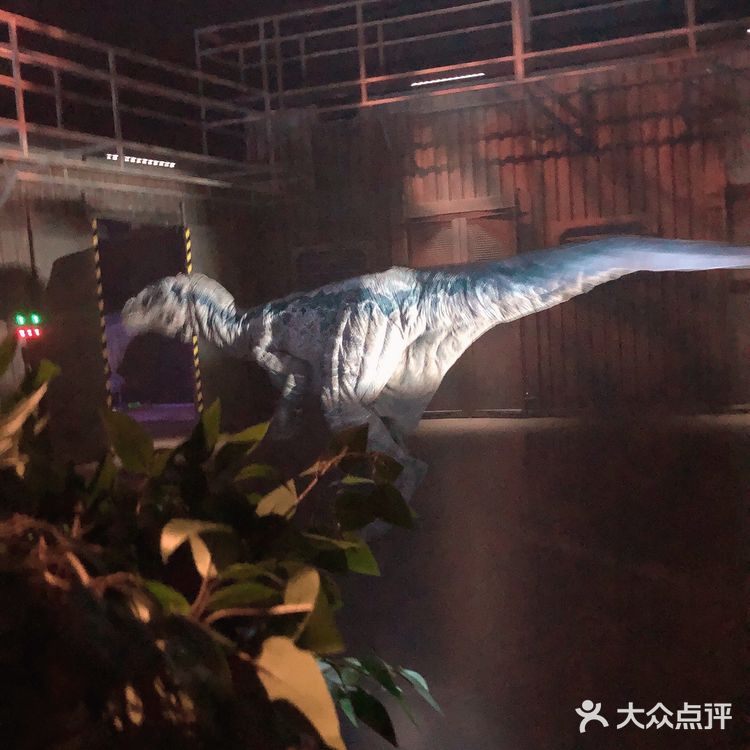 熊猫基地的侏罗纪恐龙乐园
