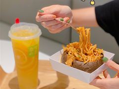 -奈雪的茶(花城汇中区PRO店)