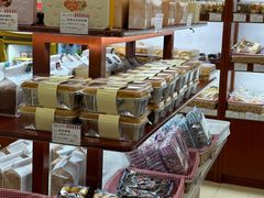 -红宝石·鲜奶小方·海派西点房(莘庄龙之梦店)