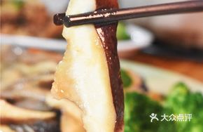 Stir-Fried Fresh Wild Mushrooms