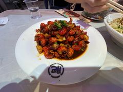 -肥肥虾庄·金牌油焖大虾(首义路店)