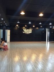 -YASAKI国际舞蹈中心