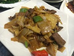 酸笋牛肉-美极鲜食坊(宝安南路店)