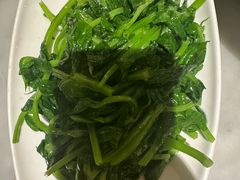 -渝信川菜 · 川味家常菜(财富购物中心店)